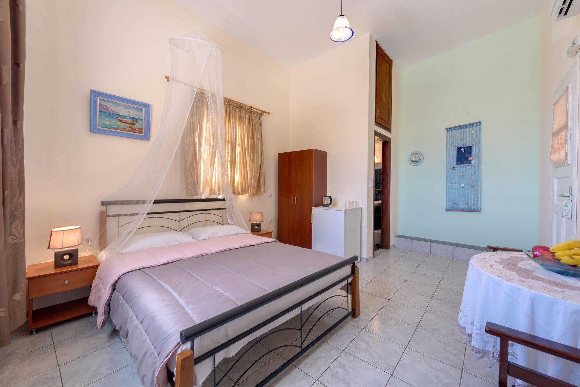 Onar Rooms & Studios Περίσσα Εξωτερικό φωτογραφία