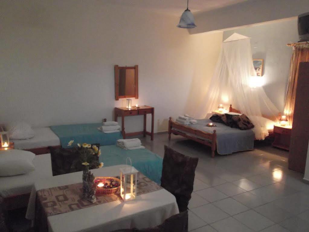 Onar Rooms & Studios Περίσσα Εξωτερικό φωτογραφία