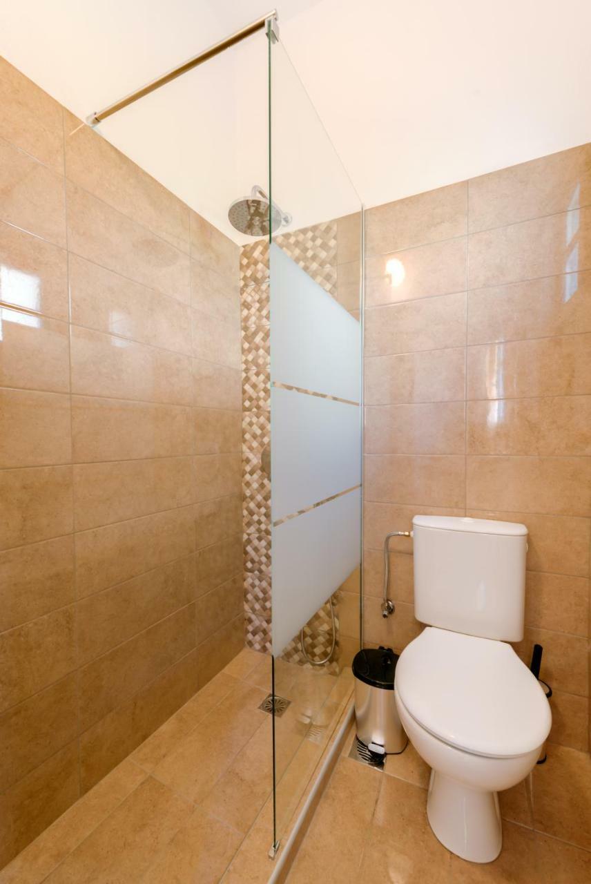 Onar Rooms & Studios Περίσσα Εξωτερικό φωτογραφία