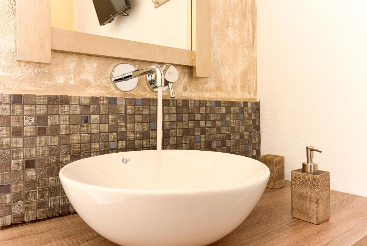 Onar Rooms & Studios Περίσσα Εξωτερικό φωτογραφία
